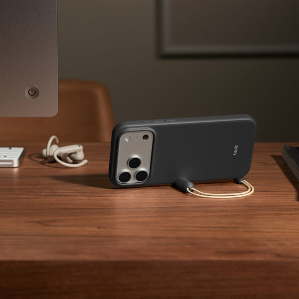 MagSafe özelliği ve Kamera Denetimi düğmesine sahip Beats iPhone 17 Pro Max Kickstand Kılıfı – Granit Grisi
